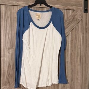 Chaser Two-Tone Blue and White Long Sleeve Top